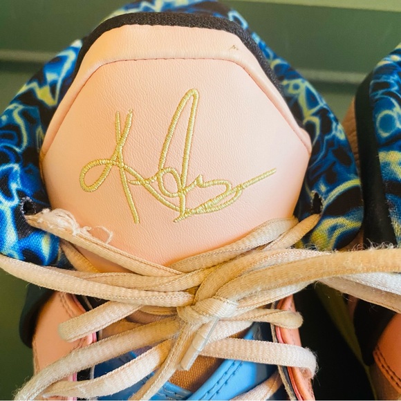 Nike Kyrie Infinity 8 -Valentine’s Day Pink / Multicolor Blue Shoes 12 - Picture 8 of 14